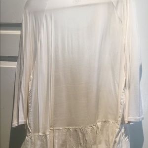 3/4 sleeve top. Loft excellent cond.worn once